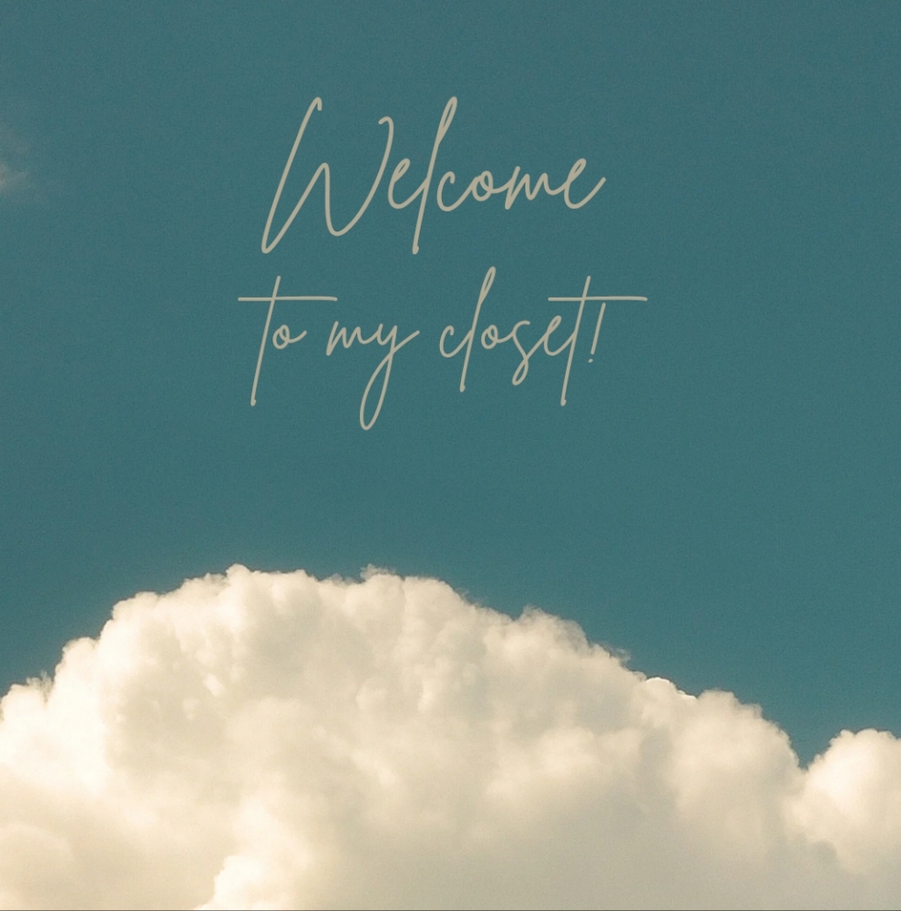 Closet staples. Curated finds. Classic garments. Reloved clothes. For everyone.